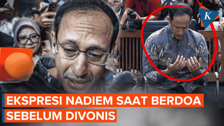 Momen Nadiem Berdoa Jelang Divonis, Tangan Menengadah Dan Tundukkan Kepala