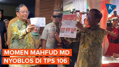 Momen Mahfud MD dan Keluarga Nyoblos di TPS 106 Sambilegi Sleman