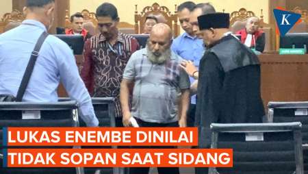 Dituntut 10,5 Tahun Penjara, Lukas Enembe Dinilai Tidak Sopan Selama…