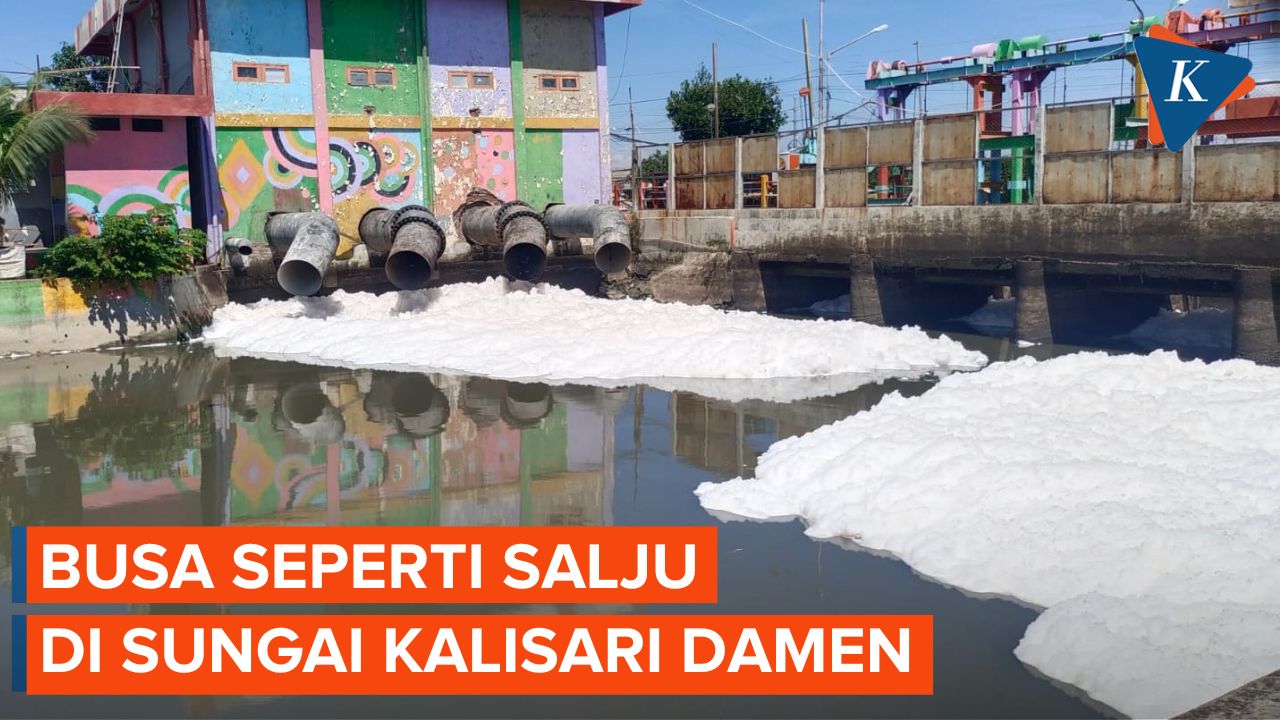 Sungai di Surabaya Berbusa Seperti Salju, Ini Tanggapan Wali Kota Eri Cahyadi