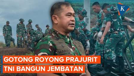 Potret Prajurit TNI Gotong Royong Bangun Jembatan Rusak Akibat Bencana Di Aceh Dan Sumatera
