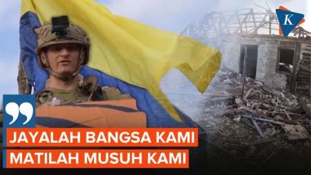 Detik-detik Prajurit Ukraina Kibarkan Bendera usai Kepung Prajurit Rusia