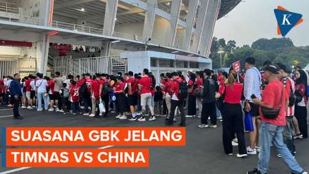Momen Suporter Masuk GBK Jelang Timnas Vs China, Barang Bawaan Diperiksa Ketat