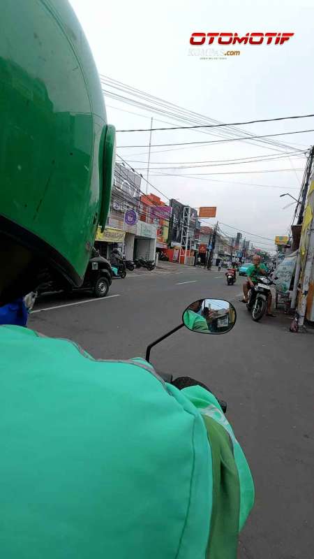 Jadi Begini Rasanya Dibonceng Yamaha Neos Ojol