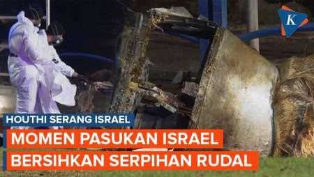 Momen Pasukan Keamanan Israel Bersihkan Serpihan Rudal Houthi