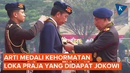 Jokowi Dianugerahi Medali Kehormatan Loka Praja Samrakshana, Apa Artinya?