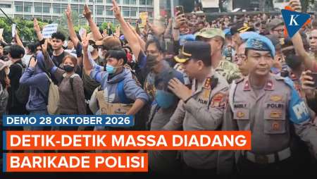 Momen Massa Demo 28 Oktober Saling Dorong Dengan Aparat Saat Menuju Bundaran HI