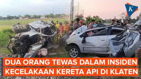 Mobil Hancur Tertabrak Kereta Api di Pelintasan Tak Berpalang di Klaten