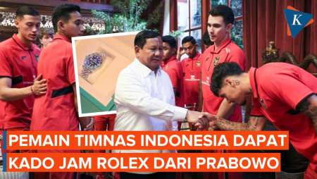 Prabowo Hadiahkan Jam Tangan Rolex ke Pemain Timnas Usai Kalahkan China
