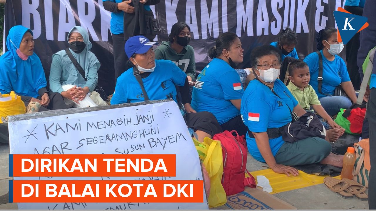 Aksi Warga Kampung Susun Bayam Dirikan Tenda di Balai Kota DKI