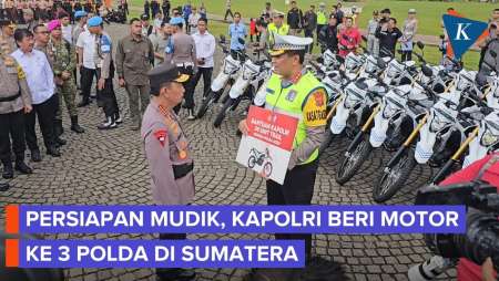 Kapolri Bagikan 50 Motor Ke 3 Polda Terdampak Bencana Sumatera Untuk Pengamanan Mudik