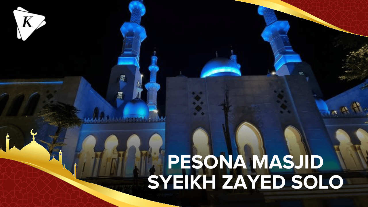 Pesona Masjid Sheikh Zayed saat Tarawih Pertama yang Diserbu Warga