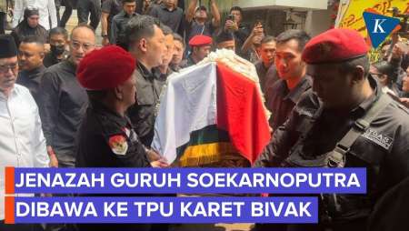 Momen Jenazah Guruh Soekarnoputra Dibawa Ke TPU Karet Bivak