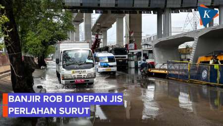 Banjir Rob Di Jalan RE Martadinata Jakut Perlahan Surut, Pompa Menyala Sejak Pagi