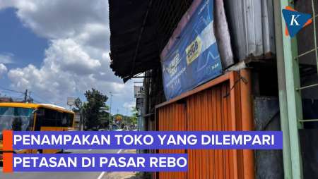 Toko Yang Diduga Jual Obat Keras Di Pasar Rebo Dilempari Petasan