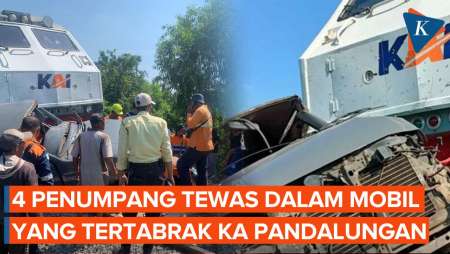 Mobil Rombongan Ponpes Tertabrak Kereta Api di Pasuruan Jawa Timur