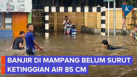 Jumat Sore, Banjir Di Mampang Jaksel Belum Juga Surut