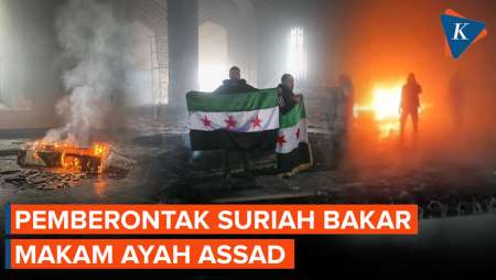 Pemberontak Suriah Bakar Makam Ayah Bashar Al Assad