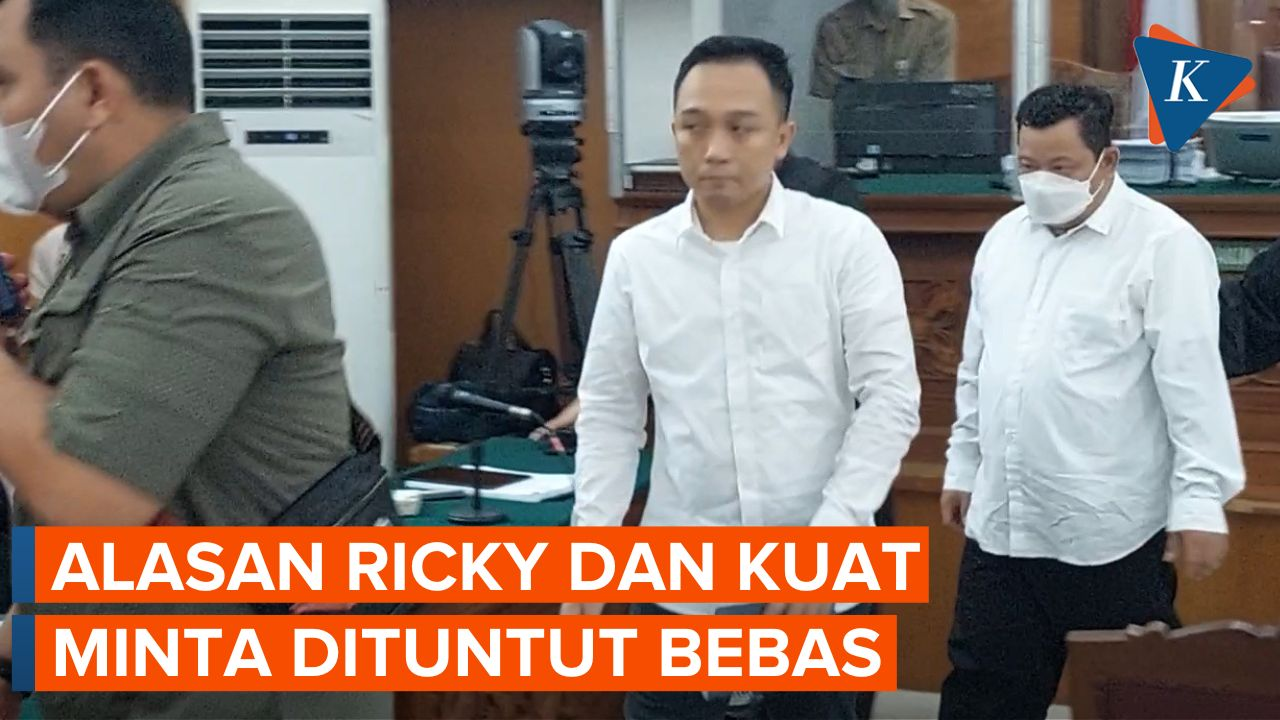 Ricky Rizal dan Kuat Maruf Berharap Dituntut Bebas