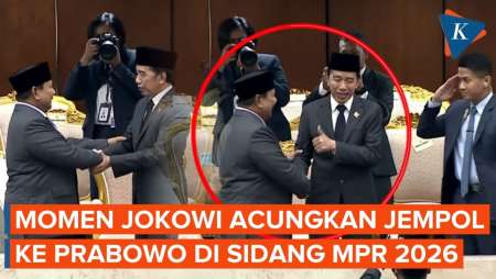 Momen Jokowi Acungkan Jempol Ke Prabowo Usai Pidato Di Sidang MPR 2026