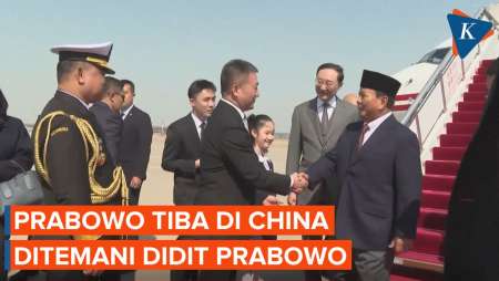 Detik-detik Prabowo Tiba Di China Didampingi Sang Anak