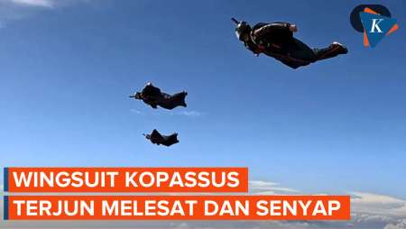 Detik-detik Tim Wingsuit Kopassus Terjun Melesat dan Senyap