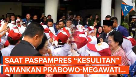 Momen Paspampres "Kesulitan" Amankan Prabowo-Megawati Dari Kerumunan Anak SD