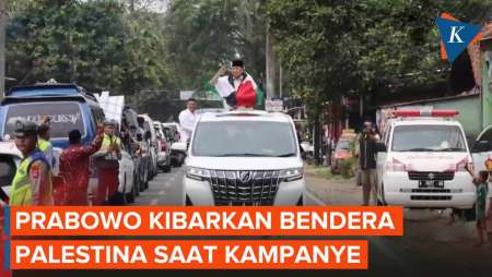 Momen Prabowo Beli Bendera Palestina Saat Kampanye di Banten