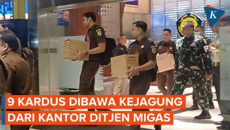 7 Jam Geledah Kantor Ditjen Migas ESDM, Kejagung Bawa 9 Kardus Isi Barang Bukti Korupsi PT Pertamina