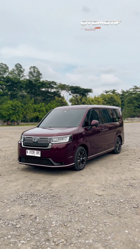 Honda STEP WGN: Mobil Keluarga Modern Yang Serbaguna