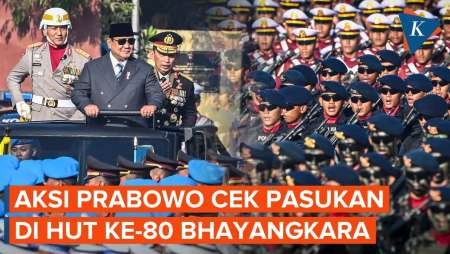 Momen Prabowo Cek Pasukan Di HUT Ke-80 Bhayangkara, Didampingi Kapolri