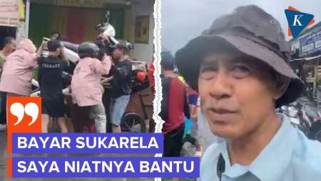 Warga Ciledug Angkut Motor Pakai Gerobak, Dibayar Seikhlasnya