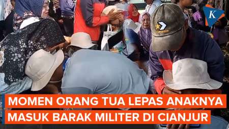 Momen Orang Tua Siswa Menangis Lepas Anaknya ke Barak Militer di Cianjur
