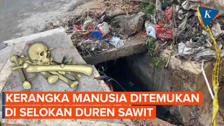 Kerangka Manusia Ditemukan Pasukan Biru di Selokan Duren Sawit