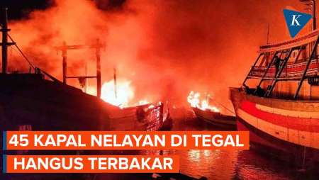 45 Kapal Nelayan di Pelabuhan Jongor Tegal Terbakar