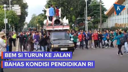 [FULL] Demonstrasi BEM SI Peringati Hardiknas Bertajuk 'Gelap Gulita Pendidikan'