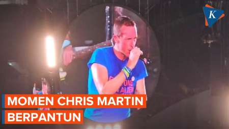 Momen Chris Martin Baca Pantun, Ujungnya 'Pinjam Dulu Seratus'