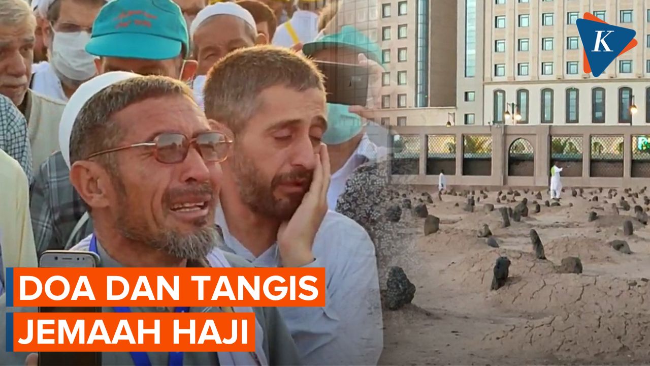 Jemaah Haji dari Seluruh Dunia Berziarah di Pemakaman Baqi Dekat Makam Rasulullah
