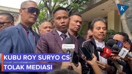 Datangi Polda Metro, Roy Suryo Cs Antarkan Surat Ke Penyidik
