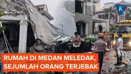 Rumah di Grand Polonia Medan Meledak, Sejumlah Orang Diduga Terjebak