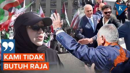 Detik-detik Putra Mahkota Iran Reza Pahlavi Disiram Cairan Merah, Demonstran: Kami Tidak Butuh Raja!