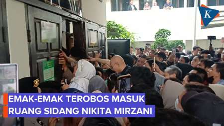Emak-emak Paksa Masuk Ruang Sidang Nikita Mirzani, Teriak-teriak dan Terobos Barikade Polisi