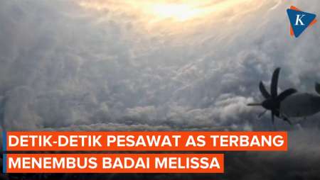 Detik-detik Pesawat AS Terbang Dikepung Badai Melissa
