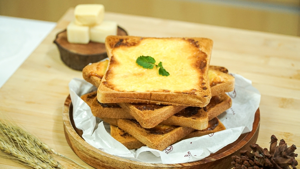 Resep Hokkaido Cheese Toast, Ide Sarapan Praktis yang Enak Banget!