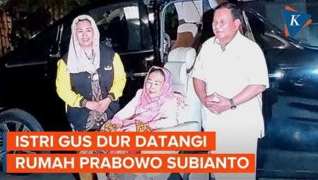 Saat Istri Gus Dur Susul Yenny Wahid Datangi Rumah Prabowo Subianto…