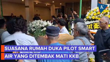 Suasana Rumah Duka Kapten Egon, Pilot Smart Air Yang Ditembak Mati KKB Di Papua