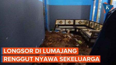 Sekeluarga Tertimbun Longsor di Pronojiwo Lumajang