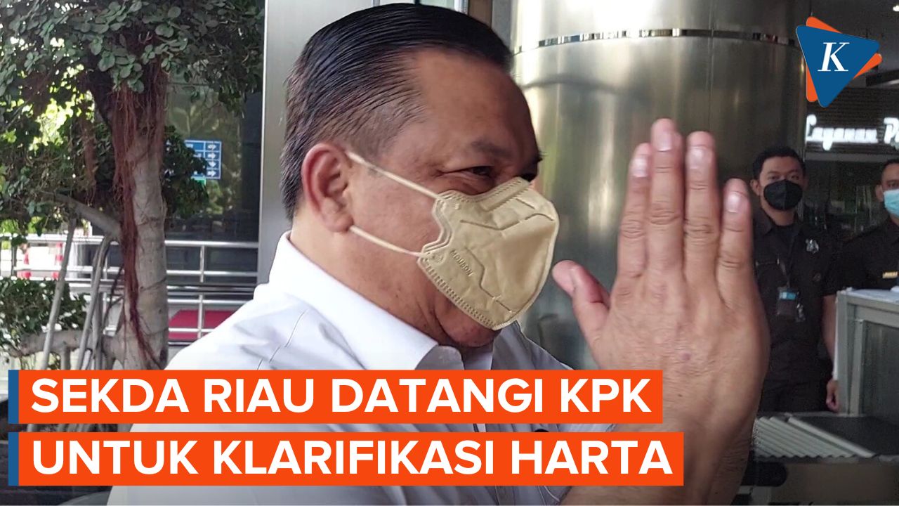 Sekda Riau SF Hariyanto Penuhi Panggilan KPK