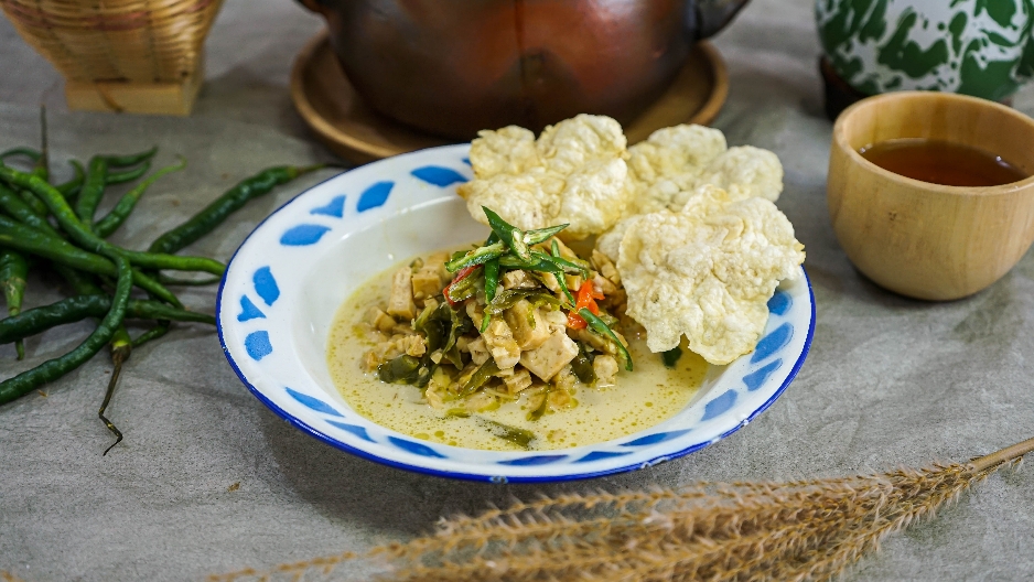 Jangan Pedes Sayur Lombok, Menu Makanan Pedas dan Gurih yang Otentik!