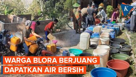 Kekeringan, Warga di Blora Antre ‘Mengais-ngais’ Air Bersih